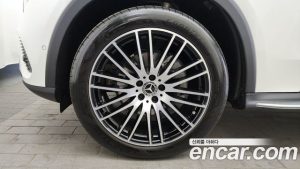 Mercedes-Benz GLC-Class GLC220 d 4MATIC 2023 года из Южной Кореи