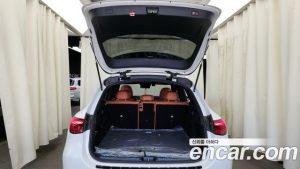 Mercedes-Benz GLC-Class GLC220 d 4MATIC 2023 года из Южной Кореи