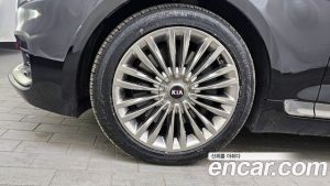 Kia K9 3.3 T-GDI AWD 2021 года из Южной Кореи
