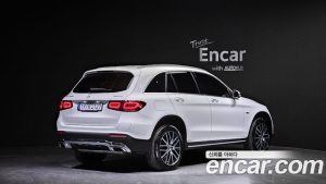Mercedes-Benz GLC-Class GLC300e 4MATIC 2021 года из Южной Кореи