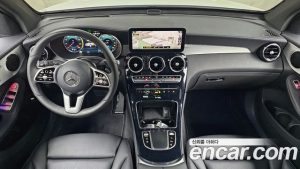 Mercedes-Benz GLC-Class GLC300e 4MATIC 2021 года из Южной Кореи
