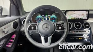 Mercedes-Benz GLC-Class GLC300e 4MATIC 2021 года из Южной Кореи