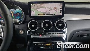 Mercedes-Benz GLC-Class GLC300e 4MATIC 2021 года из Южной Кореи