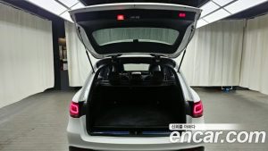 Mercedes-Benz GLC-Class GLC300e 4MATIC 2021 года из Южной Кореи