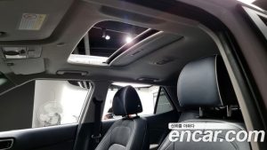 Hyundai Venue 1.6 Flux 2020 года из Южной Кореи