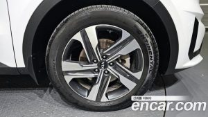 Kia Sorento HEV 1.6 2WD 2021 года из Южной Кореи
