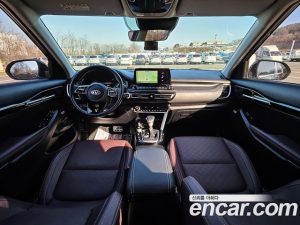 Kia Seltos Бензин 1.6 Turbo 2WD 2020 года из Южной Кореи