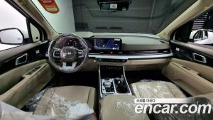 Kia Carnival 9-Seater Signature 2024 года из Южной Кореи