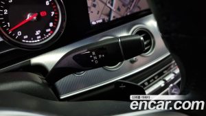 Mercedes-Benz E-Class E250 Avantgarde 2020 года из Южной Кореи