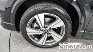 Audi Q2 35 TDI Premium 2023 года из Южной Кореи