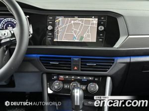 Volkswagen Jetta 1.4 TSI Premium 2021 года из Южной Кореи