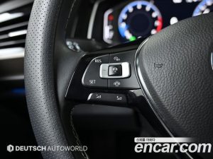 Volkswagen Jetta 1.4 TSI Premium 2021 года из Южной Кореи
