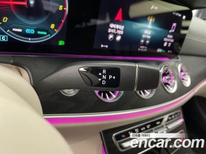 Mercedes-Benz CLS-Class CLS300d 4MATIC 2023 года из Южной Кореи