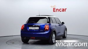 Mini Cooper 5Door HIGH 2021 года из Южной Кореи