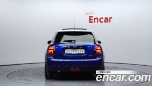 Mini Cooper 5Door HIGH 2021 года из Южной Кореи