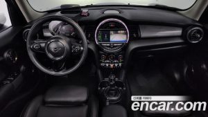 Mini Cooper 5Door HIGH 2021 года из Южной Кореи