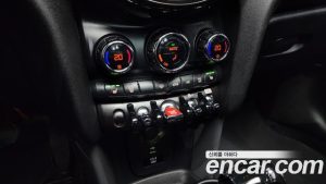 Mini Cooper 5Door HIGH 2021 года из Южной Кореи