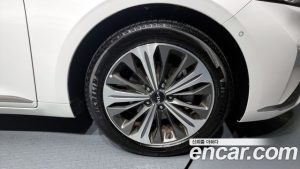 Kia K8 Signature 2023 года из Южной Кореи