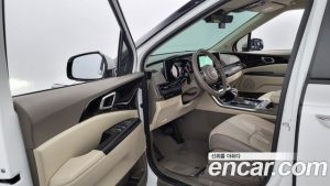 Kia Carnival 9-Seater Prestige 2023 года из Южной Кореи