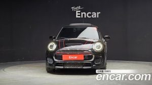 Mini Cooper JCW 2020 года из Южной Кореи