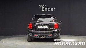 Mini Cooper JCW 2020 года из Южной Кореи