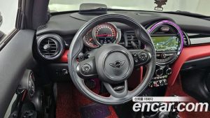 Mini Cooper JCW 2020 года из Южной Кореи