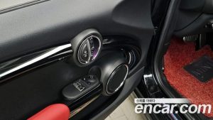 Mini Cooper JCW 2020 года из Южной Кореи