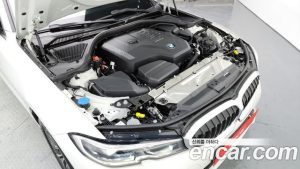BMW 3-Series 320i 2021 года из Южной Кореи