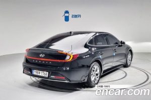 Hyundai Sonata 2.0 2023 года из Южной Кореи