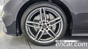 Mercedes-Benz E-Class E220d Coupe 2020 года из Южной Кореи
