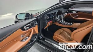 Mercedes-Benz E-Class E220d Coupe 2020 года из Южной Кореи