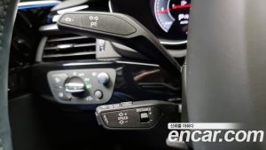 Audi A4 40 TFSI Premium 2021 года из Южной Кореи