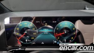 Mercedes-Benz GLA-Class GLA250 4MATIC 2021 года из Южной Кореи