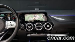 Mercedes-Benz GLA-Class GLA250 4MATIC 2021 года из Южной Кореи