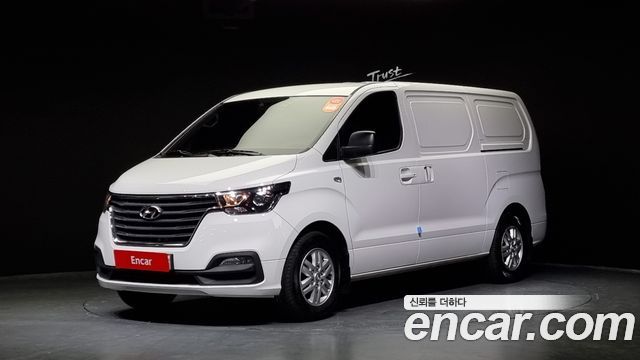 Hyundai Starex Facelift 3Door 2019 года из Кореи