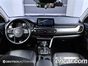 Kia Seltos Бензин 1.6 Turbo 2WD 2020 года из Южной Кореи