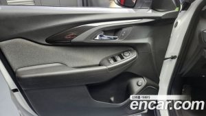 ChevroletGMDaewoo Trailblazer 1.3 Turbo 2WD 2021 года из Южной Кореи