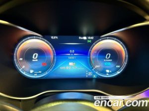 Mercedes-Benz GLC-Class GLC300e 4MATIC Coupe 2020 года из Южной Кореи