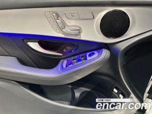 Mercedes-Benz GLC-Class GLC300e 4MATIC Coupe 2020 года из Южной Кореи
