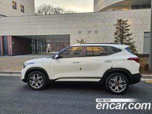 Kia Seltos Дизель 1.6 2WD 2020 года из Южной Кореи