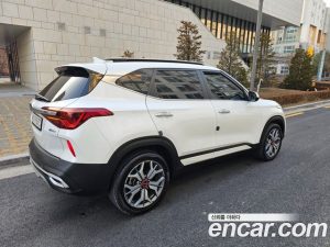Kia Seltos Дизель 1.6 2WD 2020 года из Южной Кореи