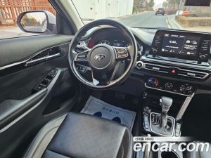 Kia Seltos Дизель 1.6 2WD 2020 года из Южной Кореи