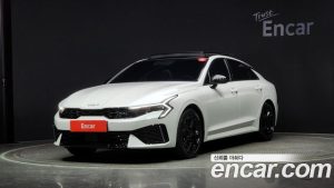 Kia K5 Signature 2024 года из Южной Кореи