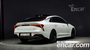 Kia K5 Signature 2024 года из Южной Кореи