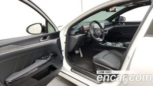 Kia K5 Signature 2024 года из Южной Кореи