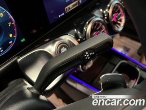 Mercedes-Benz GLB-Class GLB250 4MATIC 2023 года из Южной Кореи