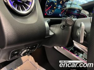 Mercedes-Benz GLB-Class GLB250 4MATIC 2023 года из Южной Кореи