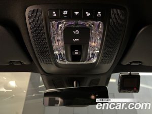 Mercedes-Benz GLB-Class GLB250 4MATIC 2023 года из Южной Кореи