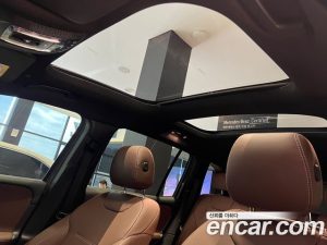 Mercedes-Benz GLB-Class GLB250 4MATIC 2023 года из Южной Кореи