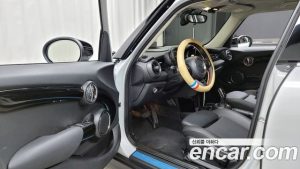 Mini Cooper 5Door HIGH 2020 года из Южной Кореи